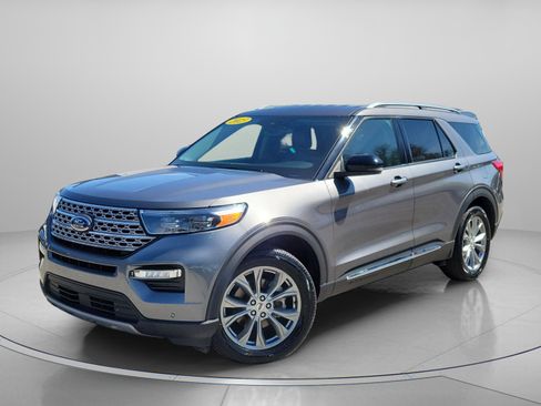 Used 2023 Ford Explorer Limited w/ Equipment Group 301A image 2