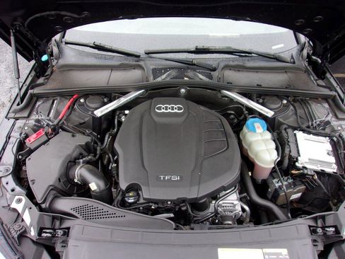 Used 2018 Audi A4 2.0T Premium image 9