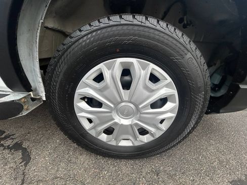 Used 2025 Ford Transit 250 Low Roof w/ Exterior Upgrade Package RWD image 15