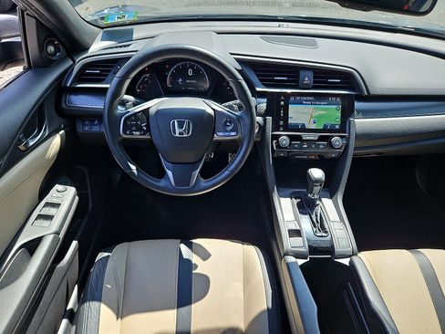 Used 2018 Honda Civic Sport Touring image 11