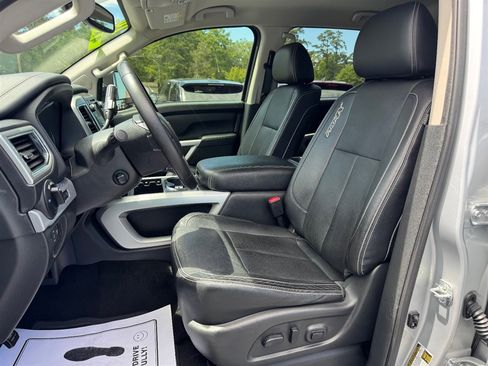 Used 2019 Nissan Titan PRO-4X w/ Pro-4x Convenience Package AWD/4WD image 20