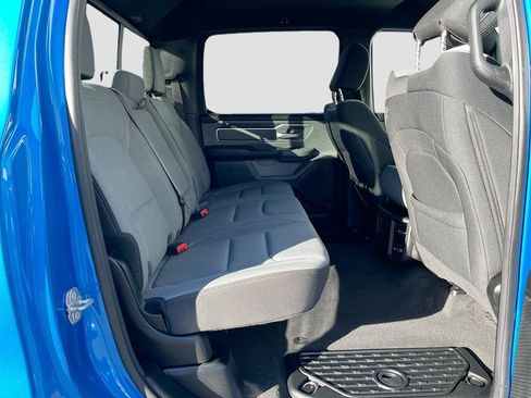 Used 2021 RAM 1500 Big Horn image 27