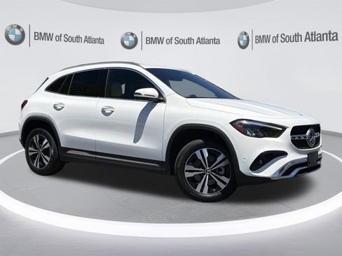 Used 2025 Mercedes-Benz GLA 250 image 2