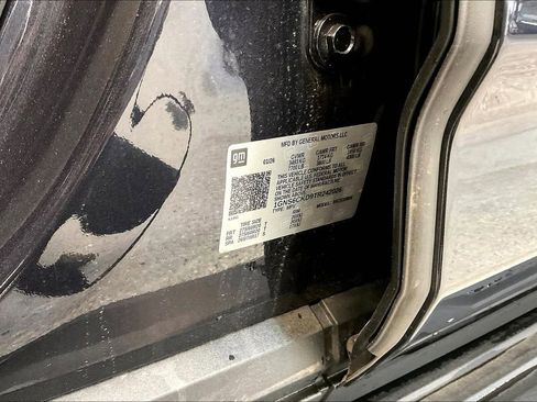 New 2026 Chevrolet Suburban LT w/ Comfort Package AWD/4WD image 9