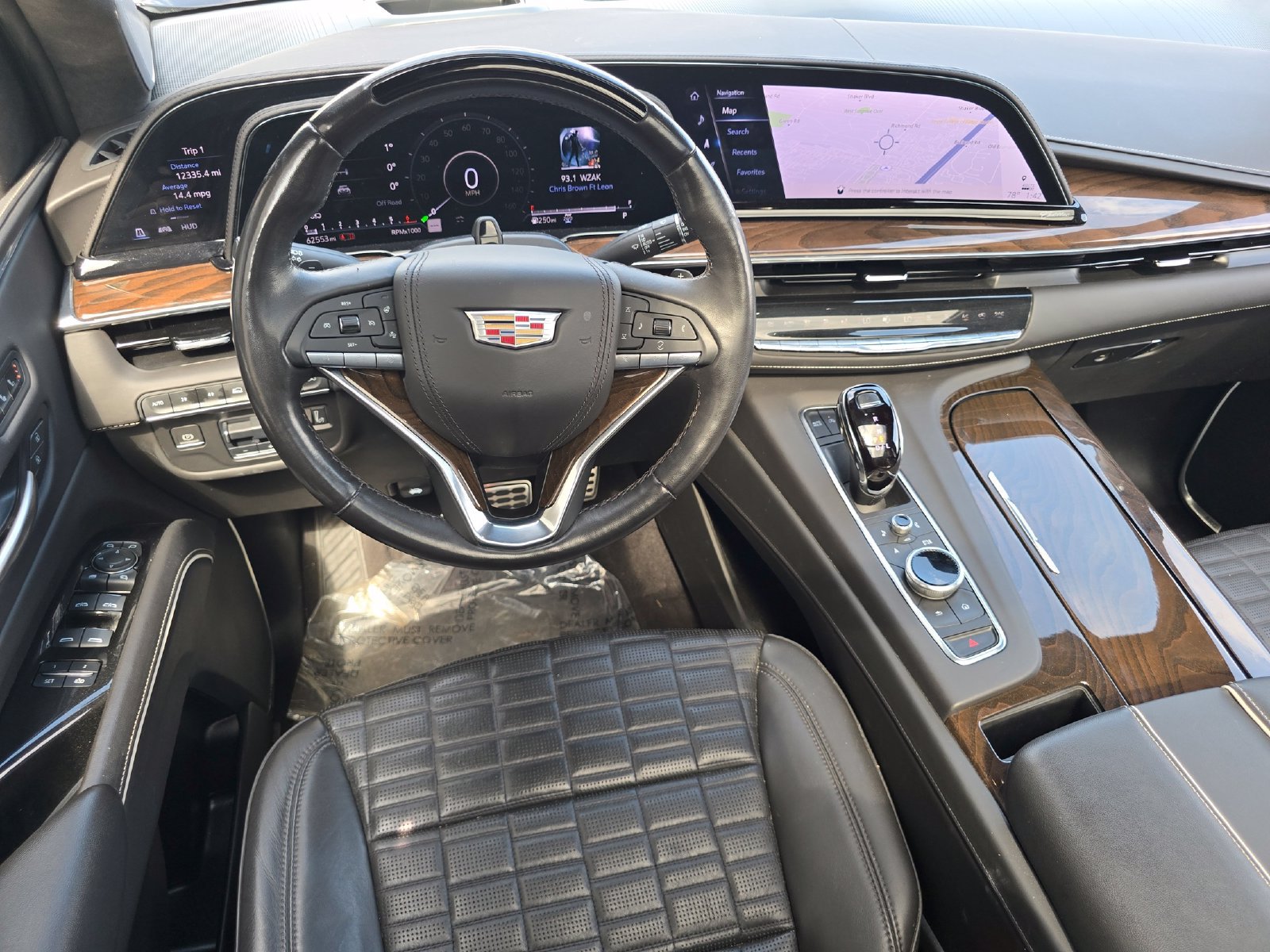 Used 2023 Cadillac Escalade ESV Premium Luxury Platinum w/ LPO, Floor Liner Package AWD/4WD image 30