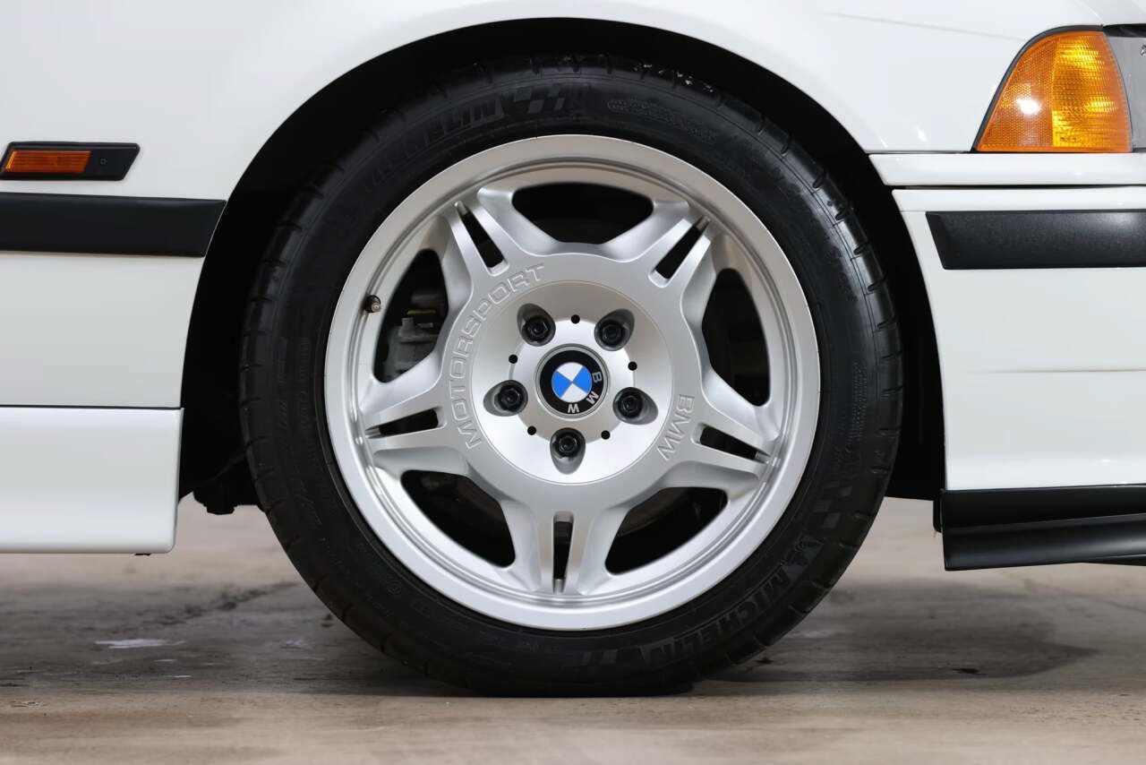 Used 1995 BMW M3 Coupe RWD image 47