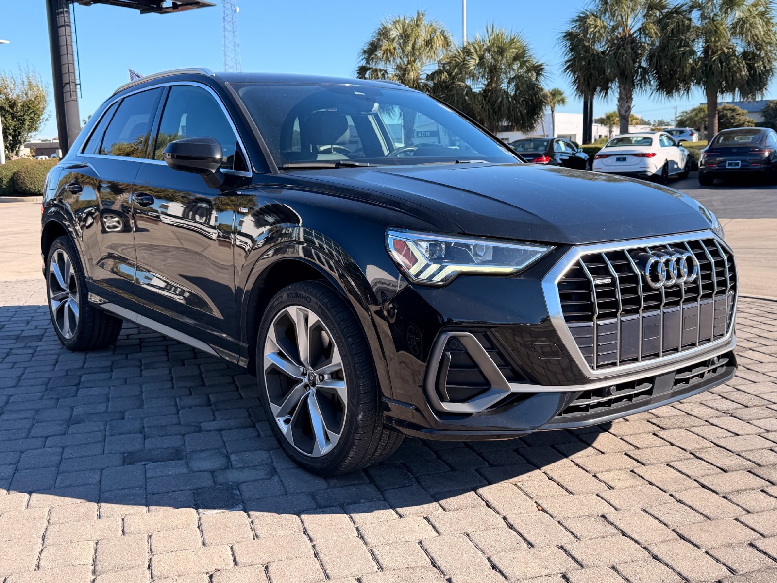 Used 2020 Audi Q3 2.0T Premium Plus w/ Premium Plus Package AWD/4WD image 7