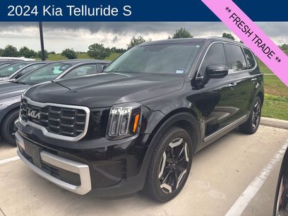 Used 2024 Kia Telluride S w/ S Sunroof Package
