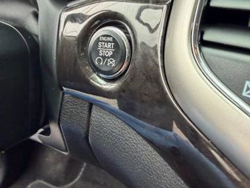 Used 2013 Jeep Grand Cherokee Laredo AWD/4WD image 17