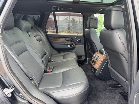 Used 2019 Land Rover Range Rover HSE AWD/4WD image 16