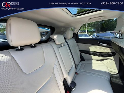 Used 2015 Ford Edge Titanium w/ Equipment Group 301A AWD/4WD image 27