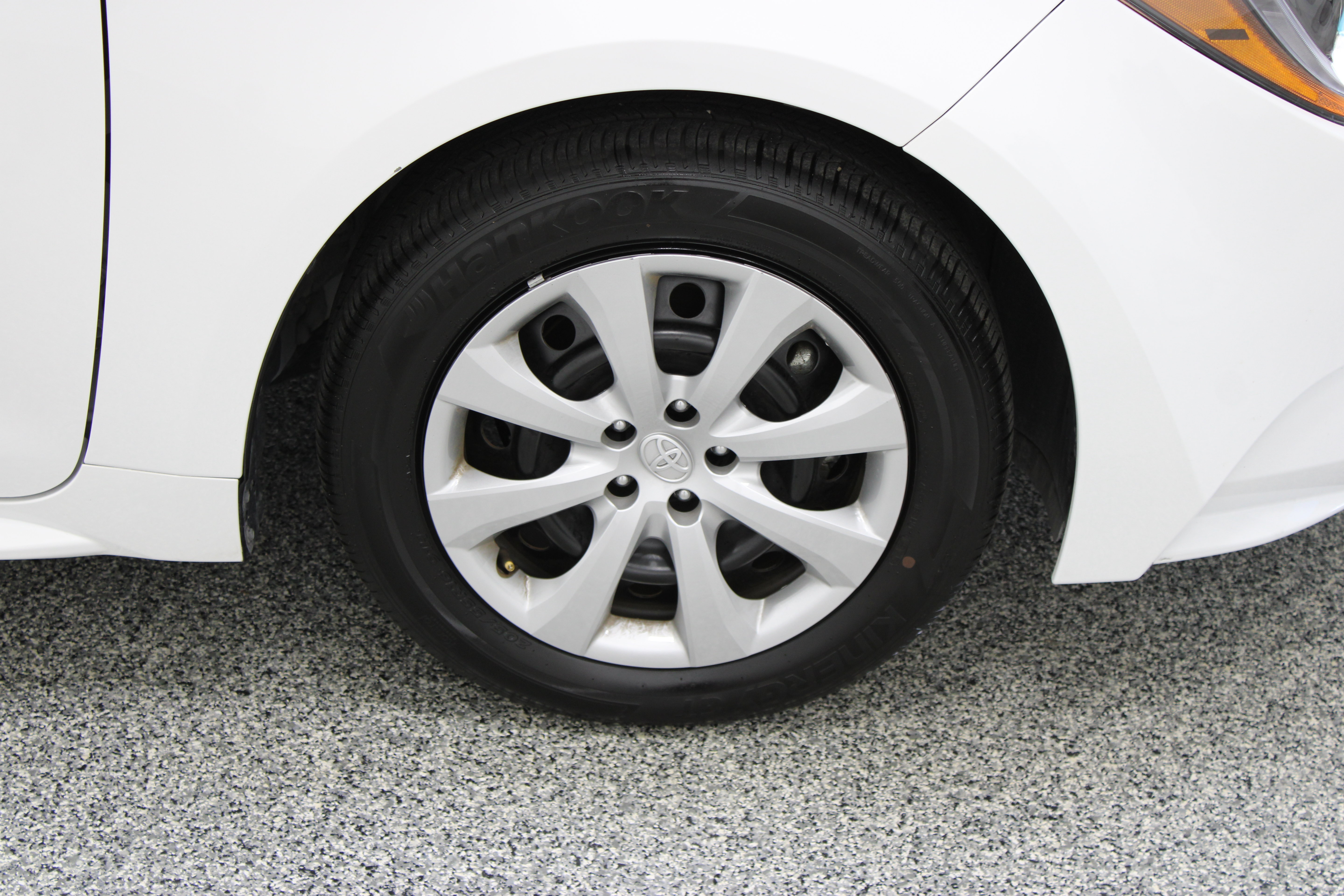 Certified 2026 Toyota Corolla LE FWD image 5