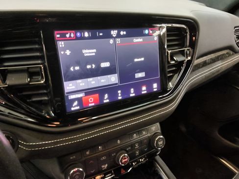 Used 2022 Dodge Durango SRT w/ Premium Interior Group AWD/4WD image 25