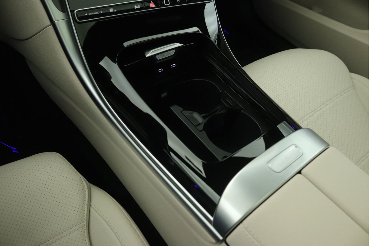 New 2026 Mercedes-Benz C 300 Sedan image 6