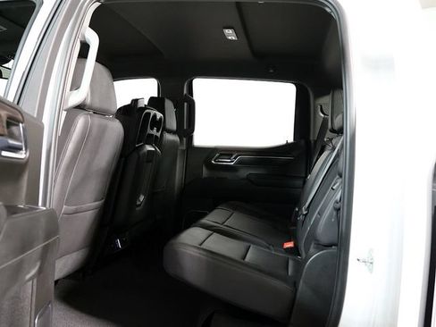 Used 2024 GMC Sierra 1500 SLT AWD/4WD image 16