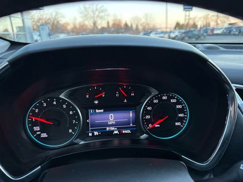 Used 2020 Chevrolet Equinox LT w/ Driver Convenience Package image 20