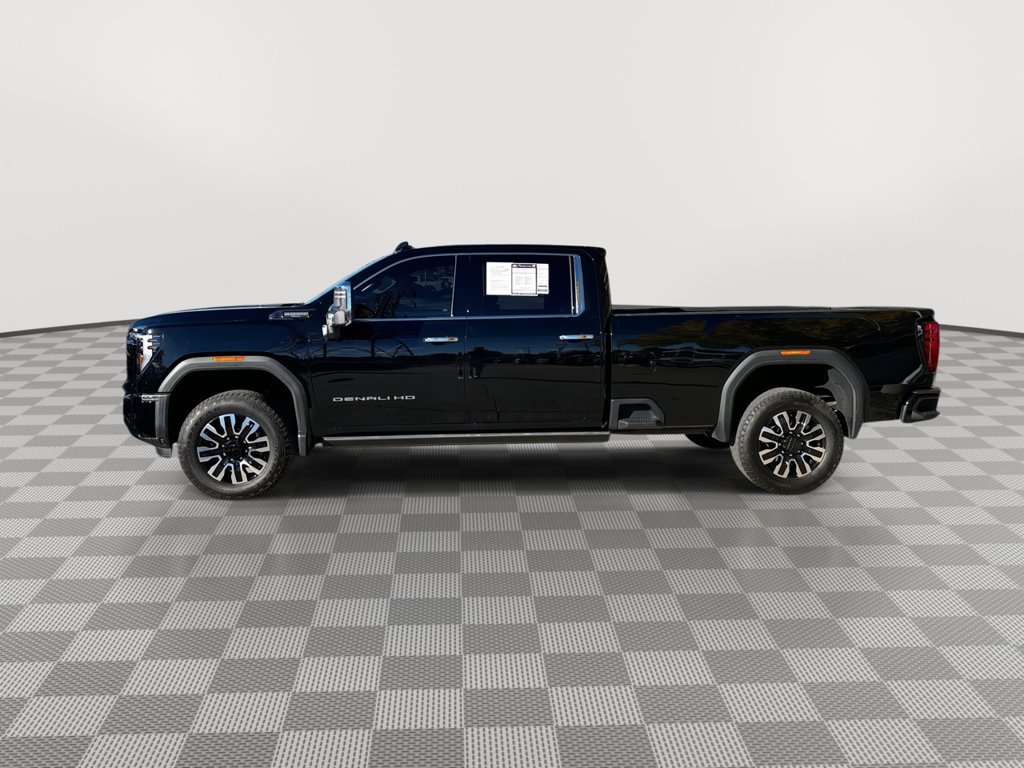 Certified 2026 GMC Sierra 2500 Denali Ultimate w/ LPO, Black Badging Package AWD/4WD image 5