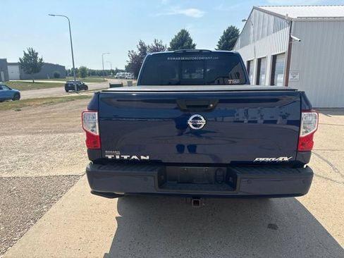 Used 2019 Nissan Titan PRO-4X w/ Pro-4x Convenience Package AWD/4WD image 9