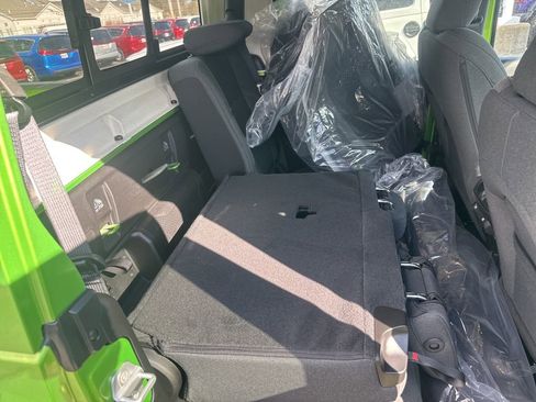 New 2025 Jeep Gladiator Sport image 48