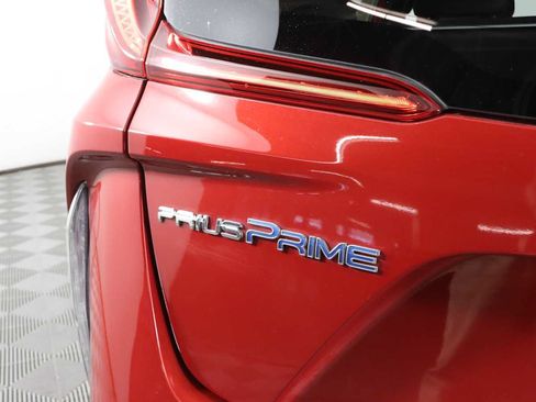 Used 2020 Toyota Prius Prime LE FWD image 25