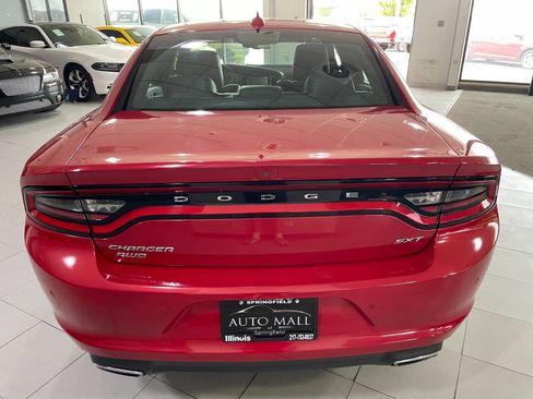 Used 2015 Dodge Charger SXT w/ AWD Plus Group image 6