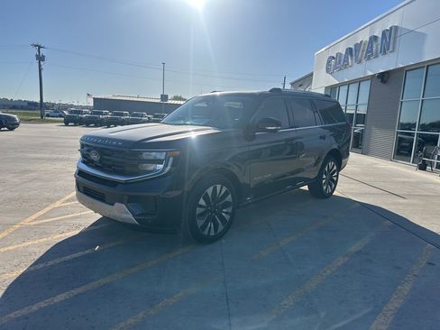 New 2026 Ford Expedition Platinum AWD/4WD image 3