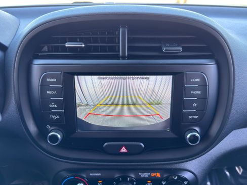 Used 2021 Kia Soul S image 23