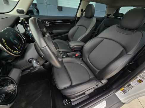 Used 2024 MINI Cooper SE image 15