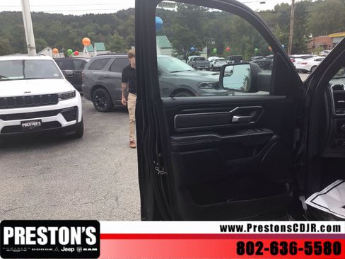 Used 2025 RAM 1500 Big Horn AWD/4WD image 10