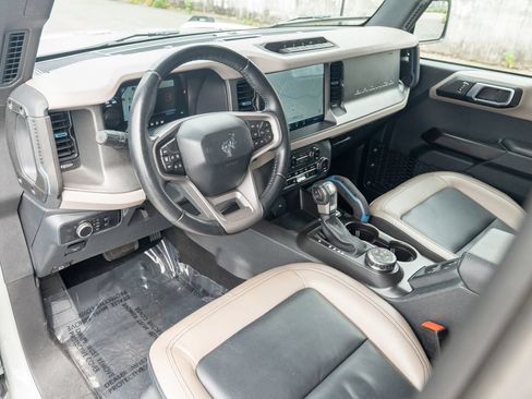 Used 2024 Ford Bronco Wildtrak AWD/4WD image 11