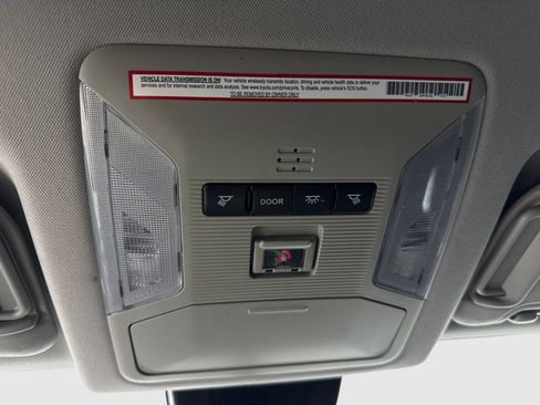 Used 2021 Toyota RAV4 XLE FWD image 33