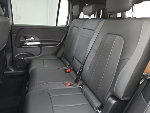 New 2026 Mercedes-Benz GLB 250 4MATIC image 15