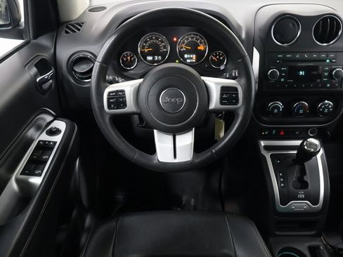 Used 2014 Jeep Compass Latitude w/ Sun/Sound Group image 16