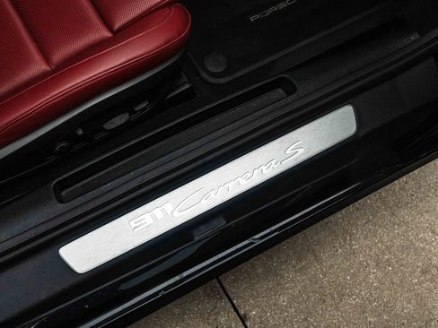 Used 2021 Porsche 911 Carrera S RWD image 16