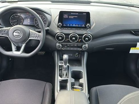 New 2025 Nissan Sentra SV image 21