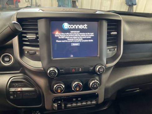Used 2020 RAM 3500 Tradesman AWD/4WD image 17