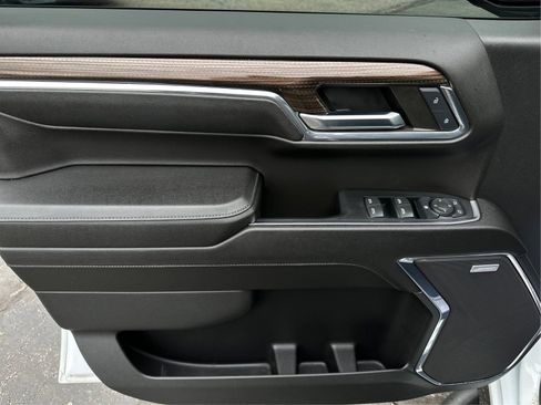 Certified 2024 Chevrolet Silverado 1500 LT Trail Boss w/ Convenience Package II image 20