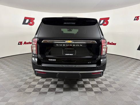 Used 2022 Chevrolet Suburban LT w/ LT Signature Package AWD/4WD image 6