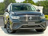 Used 2022 Volkswagen Tiguan SE image 4