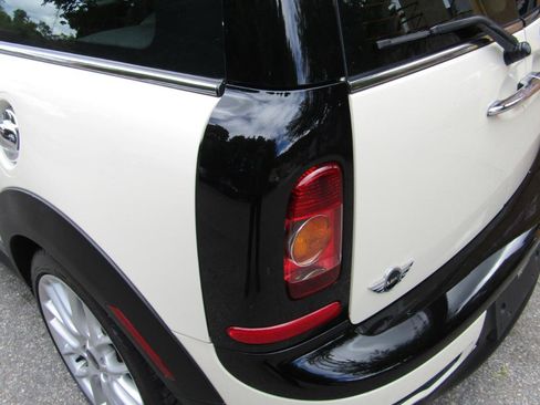 Used 2010 MINI Cooper Clubman S image 5