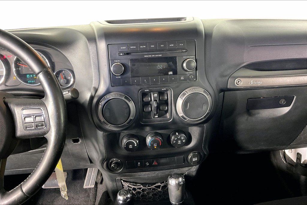 Used 2013 Jeep Wrangler Unlimited Sport AWD/4WD image 8
