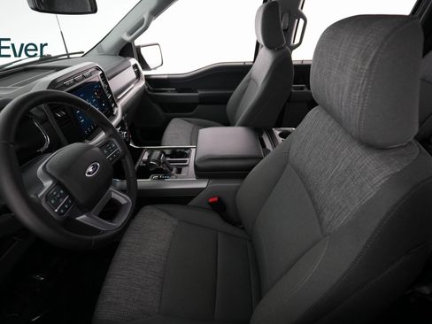 Used 2023 Ford F150 Lightning XLT image 5