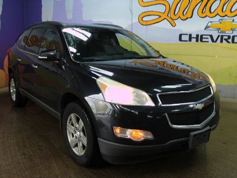 Used 2010 Chevrolet Traverse LT w/ Personal Connectivity Package image 4