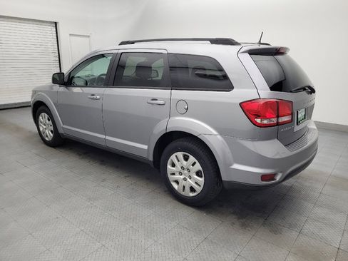 Used 2019 Dodge Journey SE FWD image 3