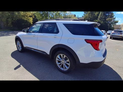 Used 2023 Ford Explorer XLT w/ Equipment Group 202A AWD/4WD image 35