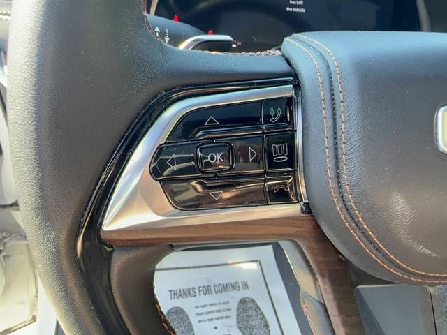Used 2023 Jeep Grand Cherokee Summit w/ Luxury Tech Group V AWD/4WD image 18