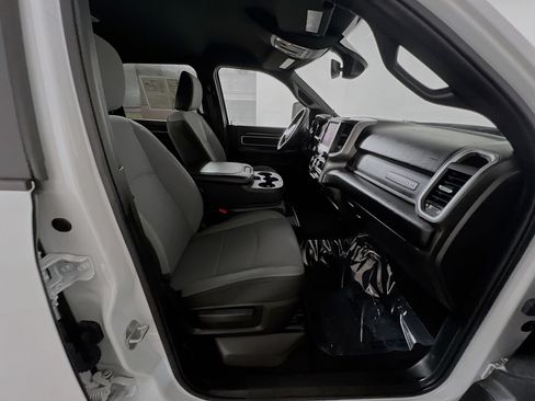 Used 2024 RAM 3500 Big Horn image 30