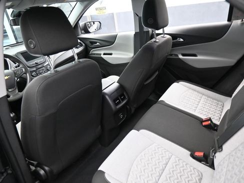 Used 2024 Chevrolet Equinox LS FWD image 32