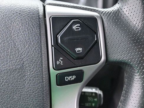 Used 2018 Toyota 4Runner Limited AWD/4WD image 21