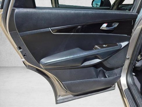 Used 2019 Kia Sorento FWD w/ LX Convenience Package image 23